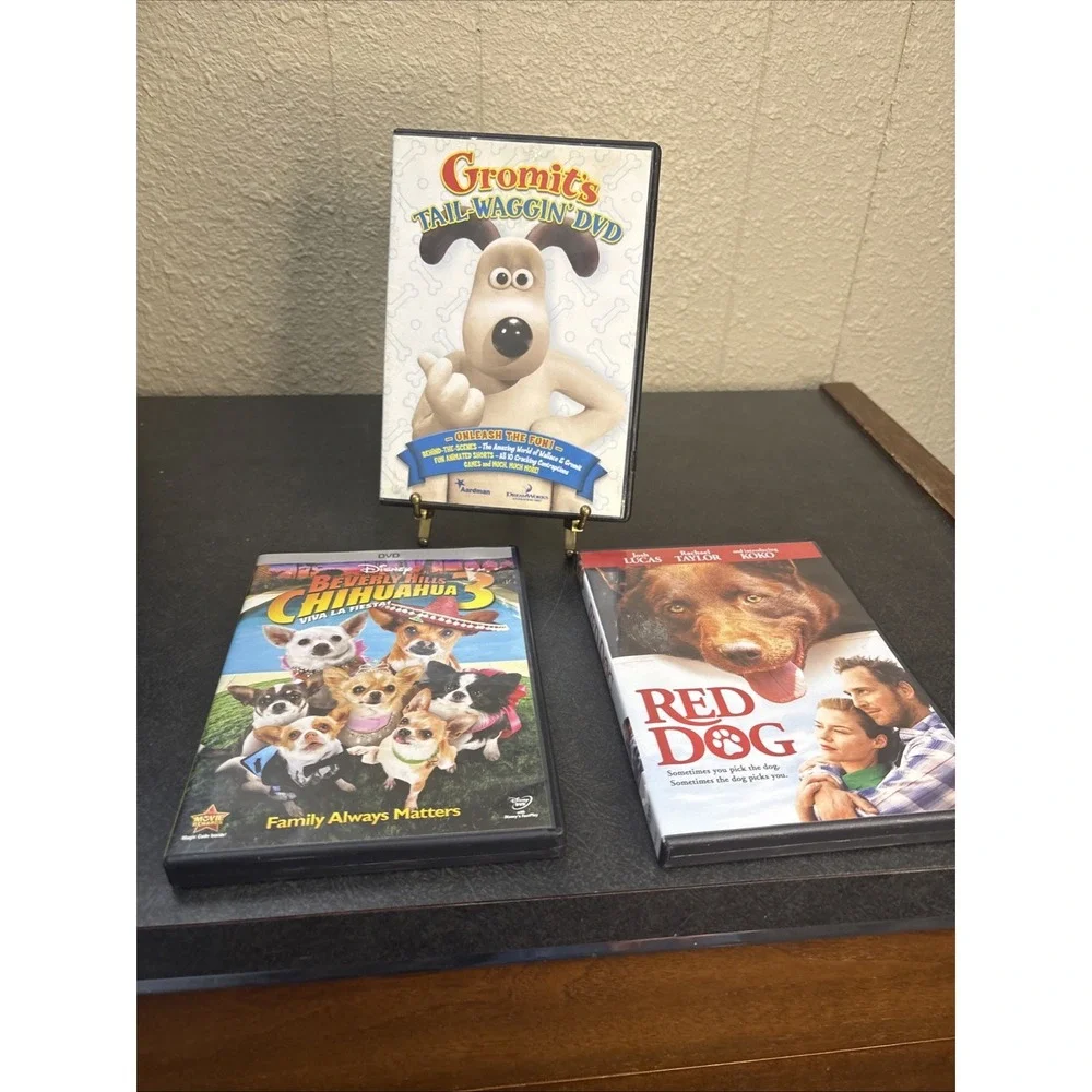 Red Dog~Beverly Hills Chihuahua 3~Gromit's Tail-Waggin' DVD